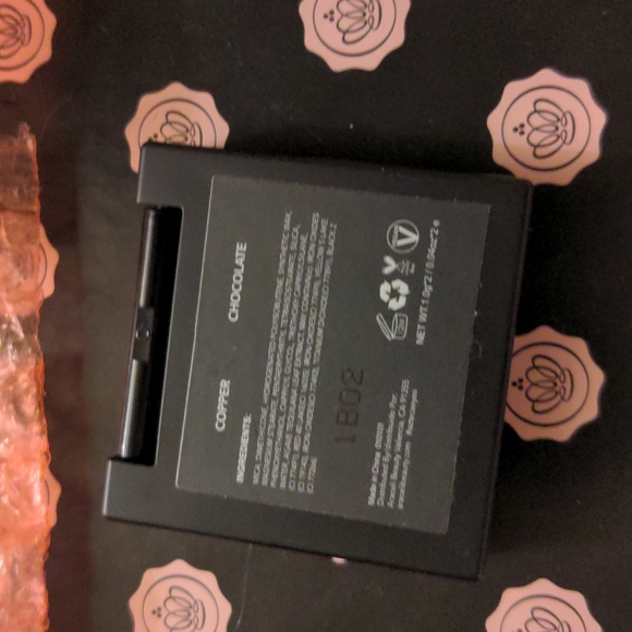 Araceli Azteca Eyes Copper Chocolate Cruelty Free, Vegan - Picture 3 of 5